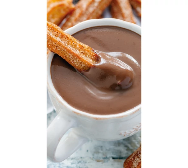 Španski churros z mehiško čokoladno omako